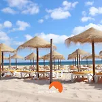 #221 Cerro Grande By Holidays Villa